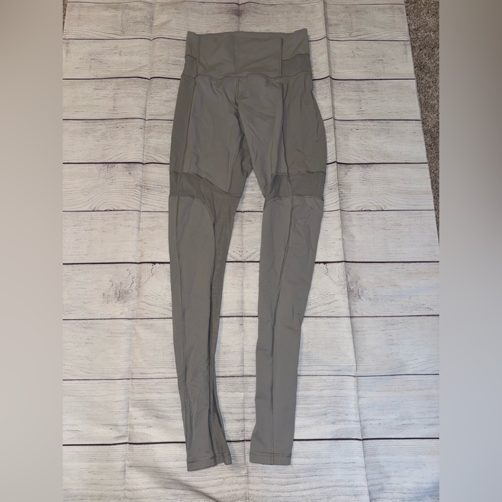 Women's Lululemon Gray Mesh Legging